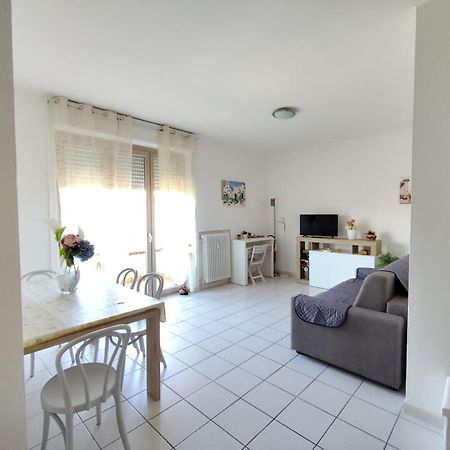 Residenza Tiziana Daire Luino Dış mekan fotoğraf